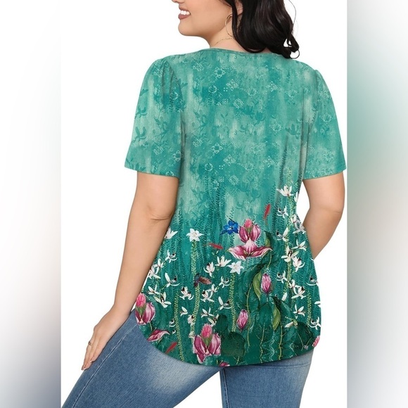 Women's Green Floral Top - Picture 2 of 2